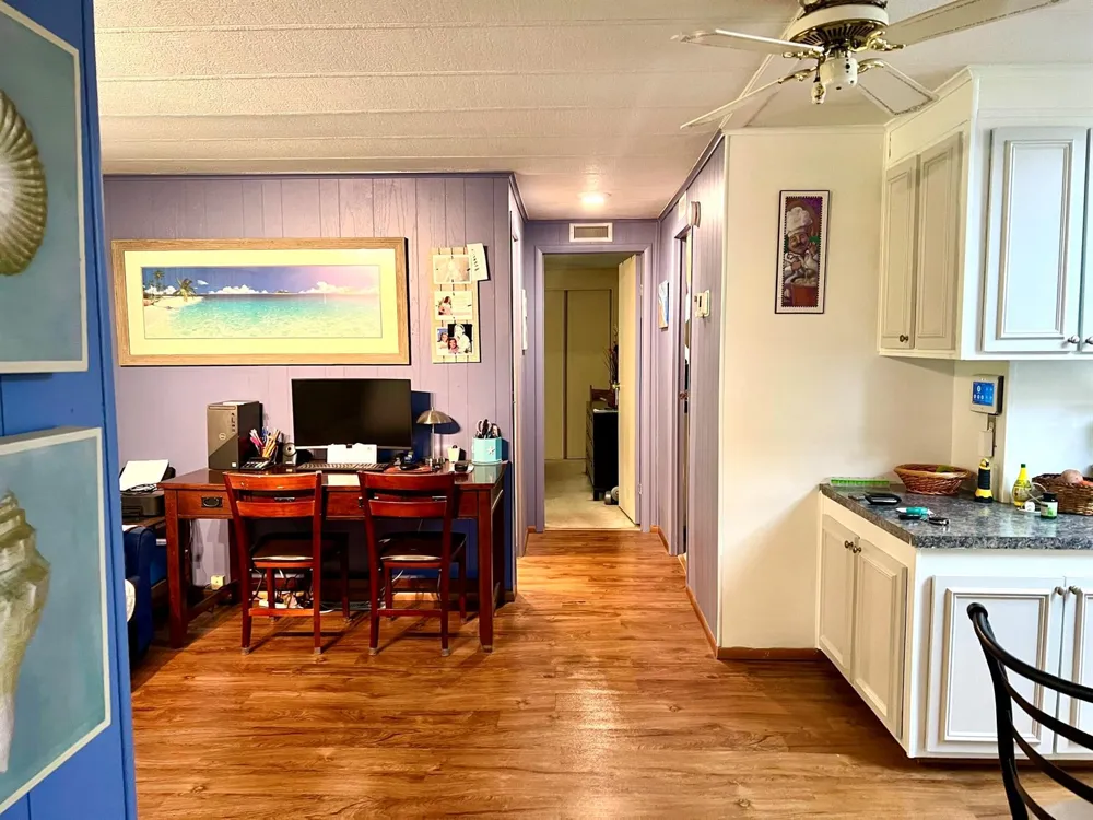 8011 SE Homestead Avenue Hobe Sound, FL 33455