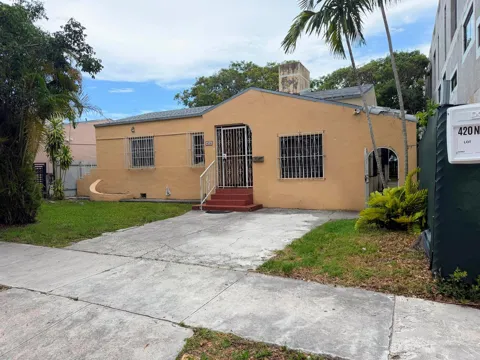 424 NE 72nd Street