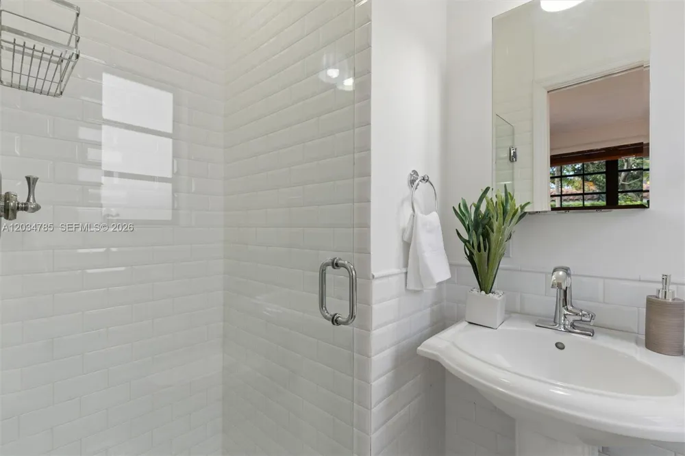 4531 Sheridan Ave Miami Beach, FL 33140