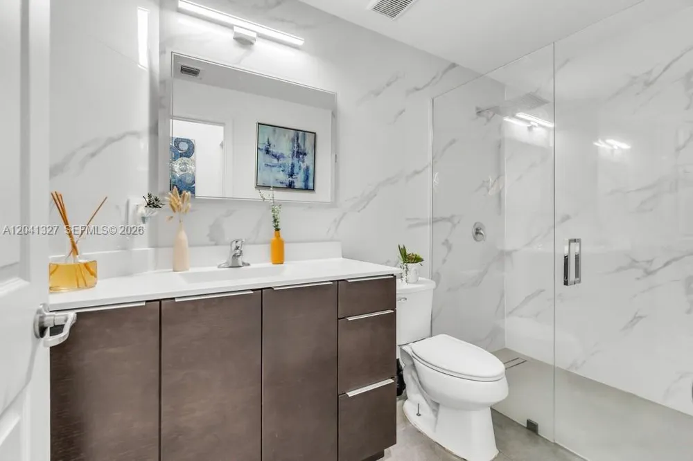 3401 W 94th Ter Hialeah, FL 33018