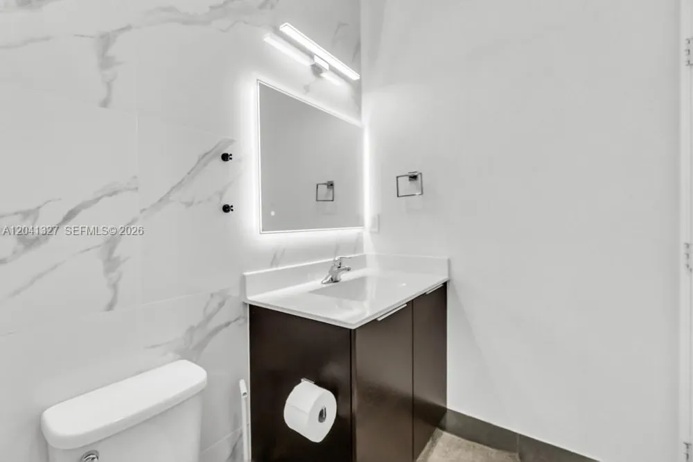 3401 W 94th Ter Hialeah, FL 33018