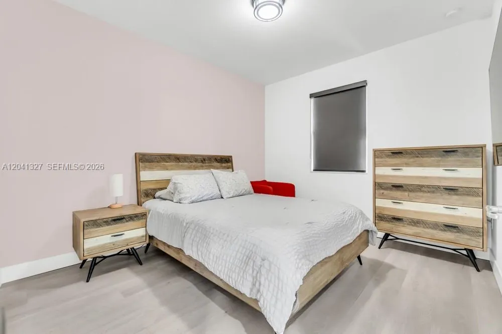 3401 W 94th Ter Hialeah, FL 33018