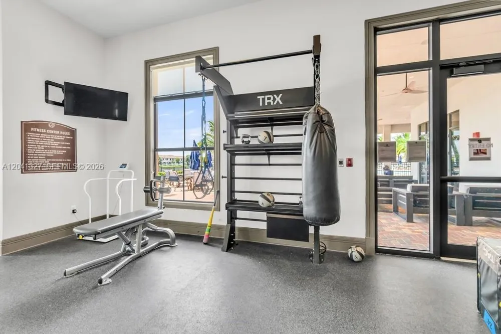 3401 W 94th Ter Hialeah, FL 33018