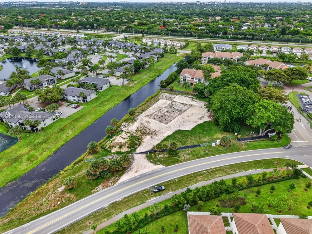 22962 Camino Del Mar Boca Raton, FL 33433