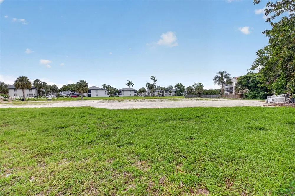 22962 Camino Del Mar Boca Raton, FL 33433