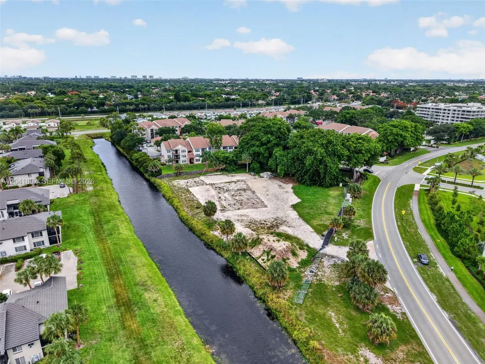 22962 Camino Del Mar Boca Raton, FL 33433