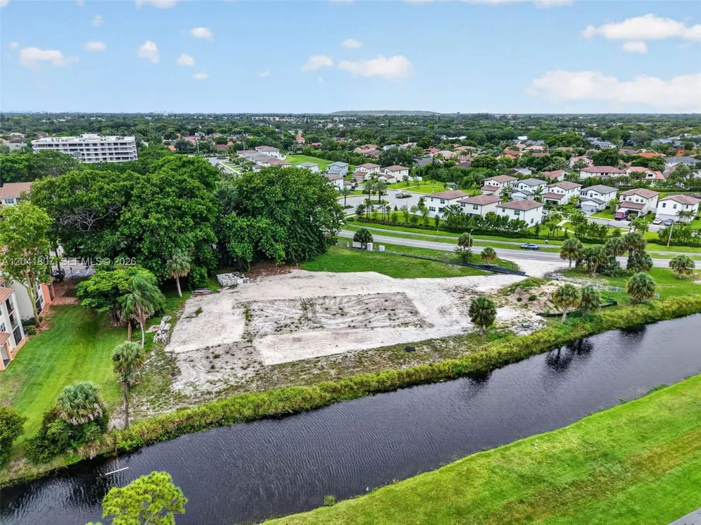 22962 Camino Del Mar Boca Raton, FL 33433