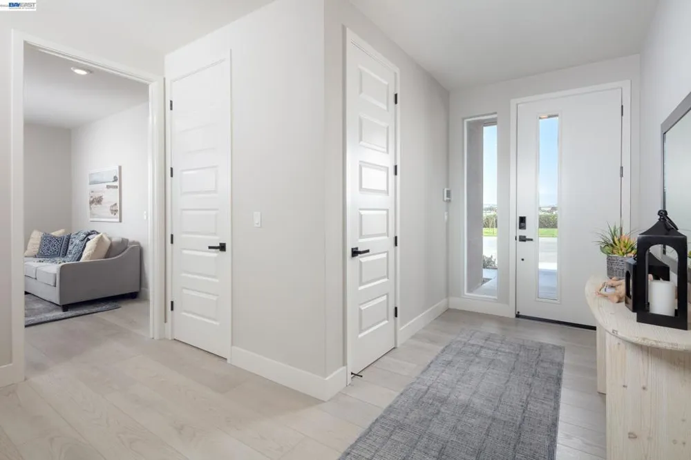 2360 Stanford Street Alameda, CA 94501