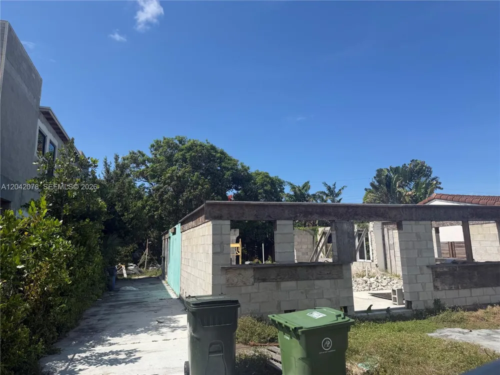 615 SW 16th St Fort Lauderdale, FL 33315