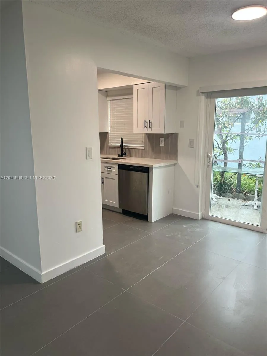 2611 NE 204th Ter Miami, FL 33180