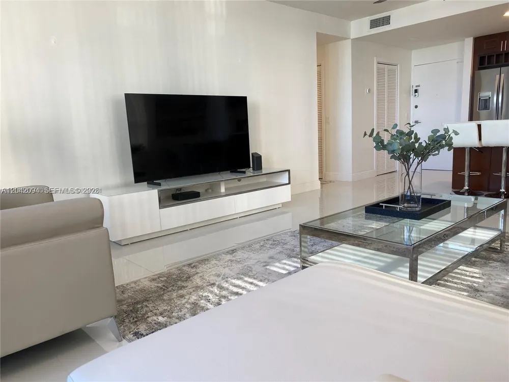 3505 S Ocean Dr #606 Hollywood, FL 33019