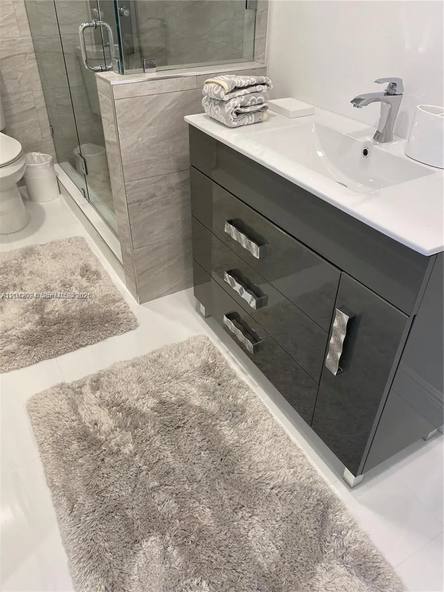 3505 S Ocean Dr #606 Hollywood, FL 33019