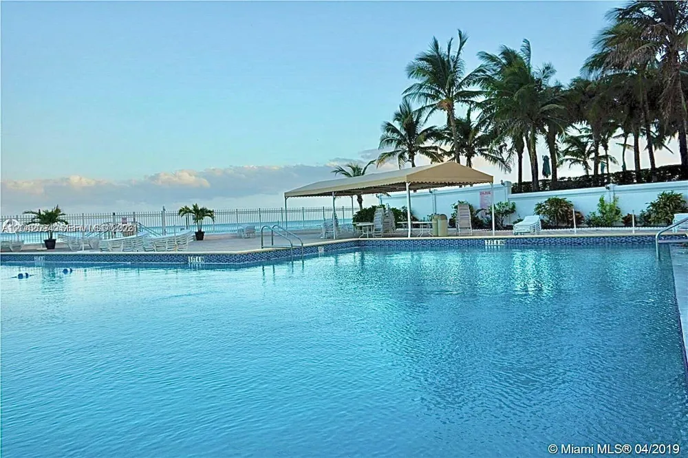 3505 S Ocean Dr #606 Hollywood, FL 33019