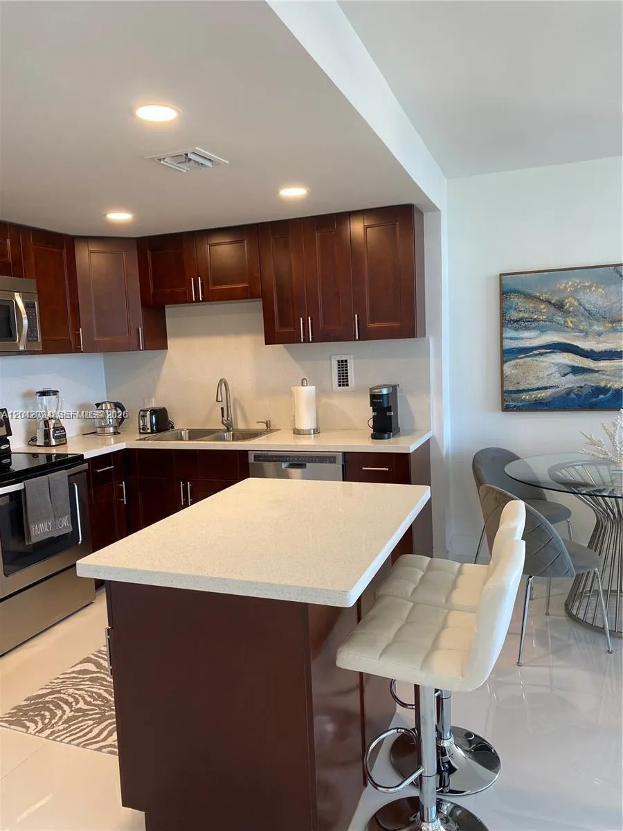 3505 S Ocean Dr #606 Hollywood, FL 33019