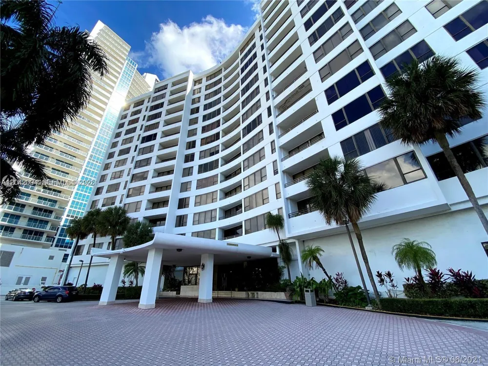 3505 S Ocean Dr #606 Hollywood, FL 33019
