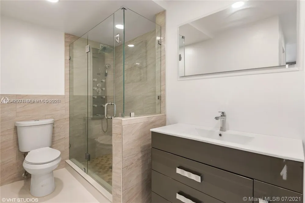 3505 S Ocean Dr #606 Hollywood, FL 33019