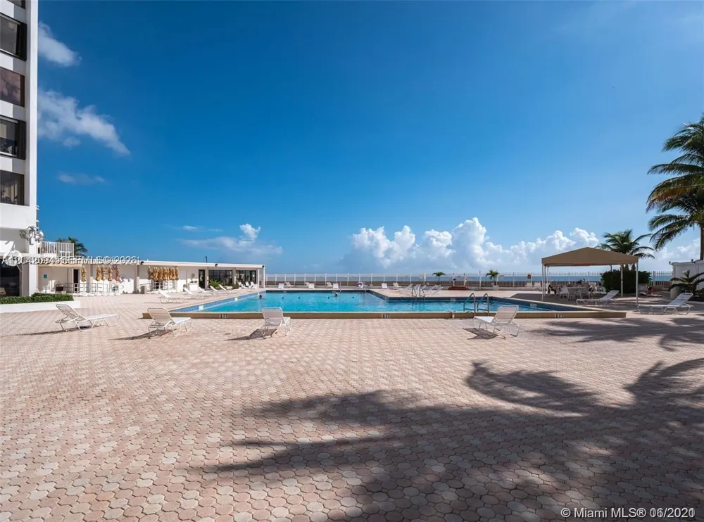 3505 S Ocean Dr #606 Hollywood, FL 33019