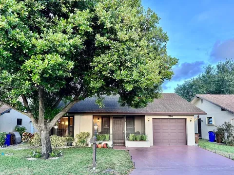 1714 SW 20th Ter