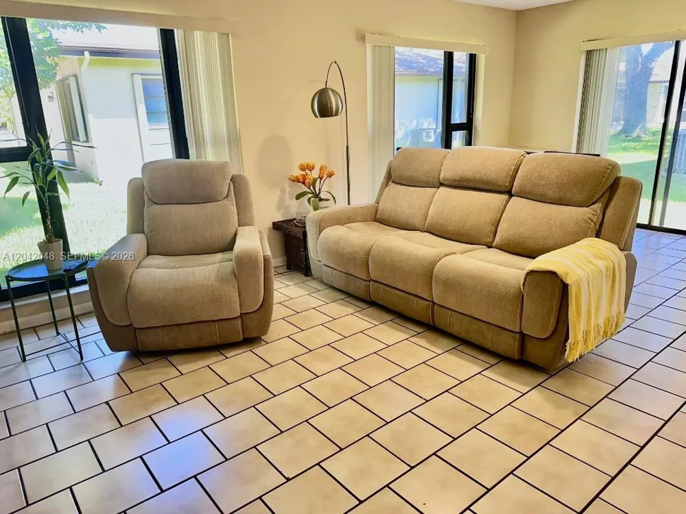 1714 SW 20th Ter Deerfield Beach, FL 33442