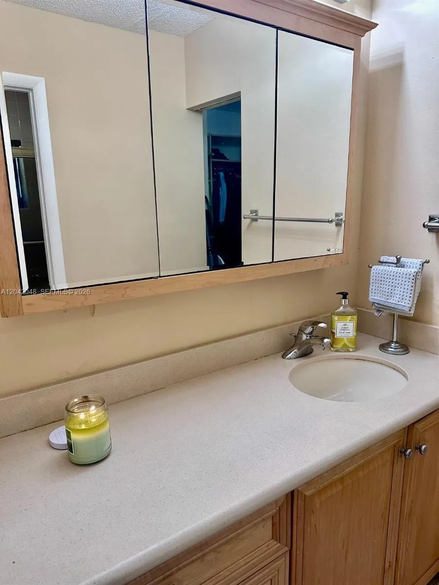 1714 SW 20th Ter Deerfield Beach, FL 33442