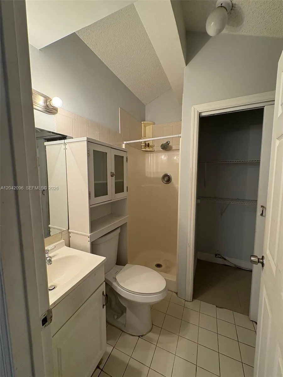 2309 NW 55th Ave Lauderhill, FL 33313