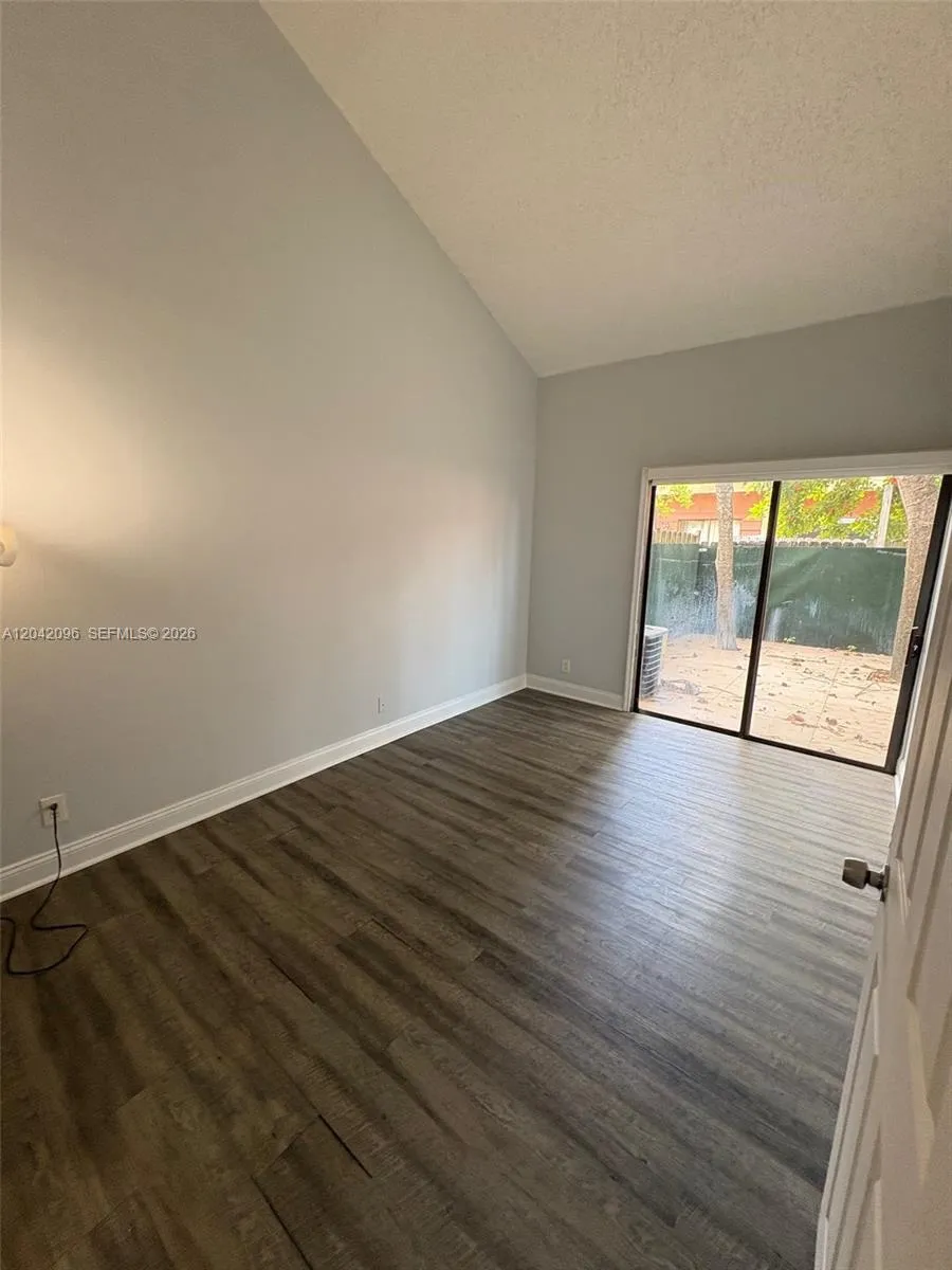 2309 NW 55th Ave Lauderhill, FL 33313