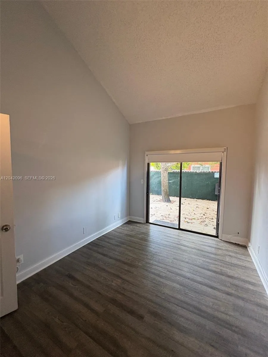2309 NW 55th Ave Lauderhill, FL 33313