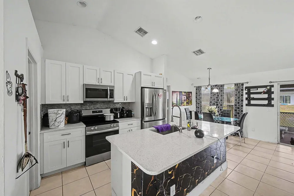 2900 W 42nd St Street W Lehigh Acres, FL 33971