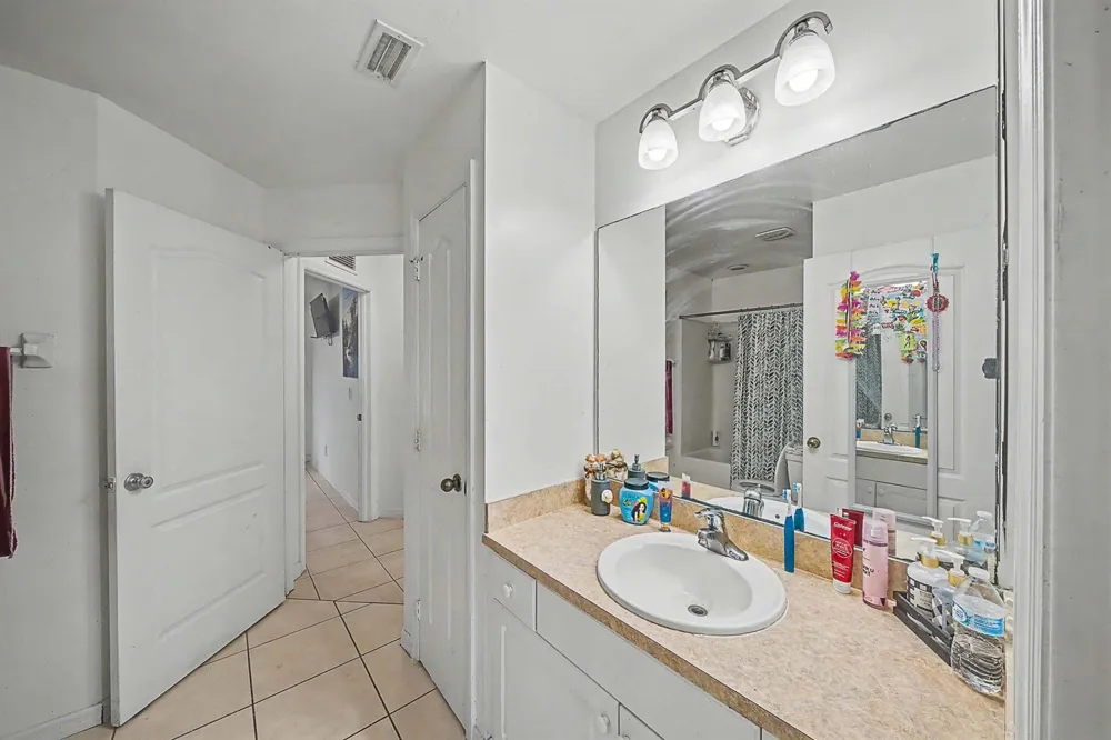 2900 W 42nd St Street W Lehigh Acres, FL 33971