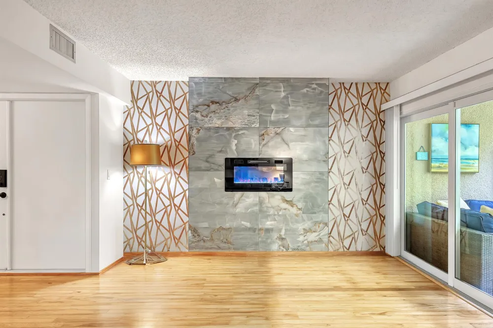 1100 Surf Road #104 Singer Island, FL 33404