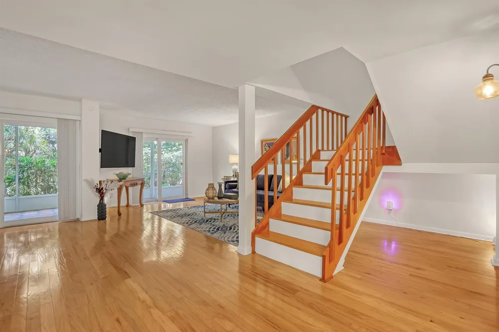 1100 Surf Road #104 Singer Island, FL 33404