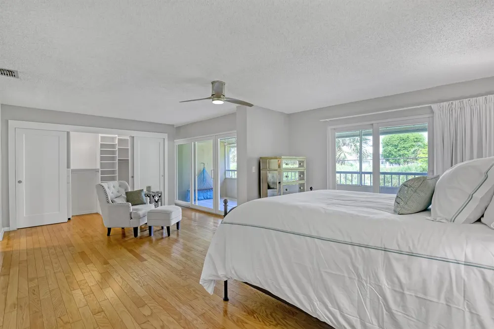 1100 Surf Road #104 Singer Island, FL 33404