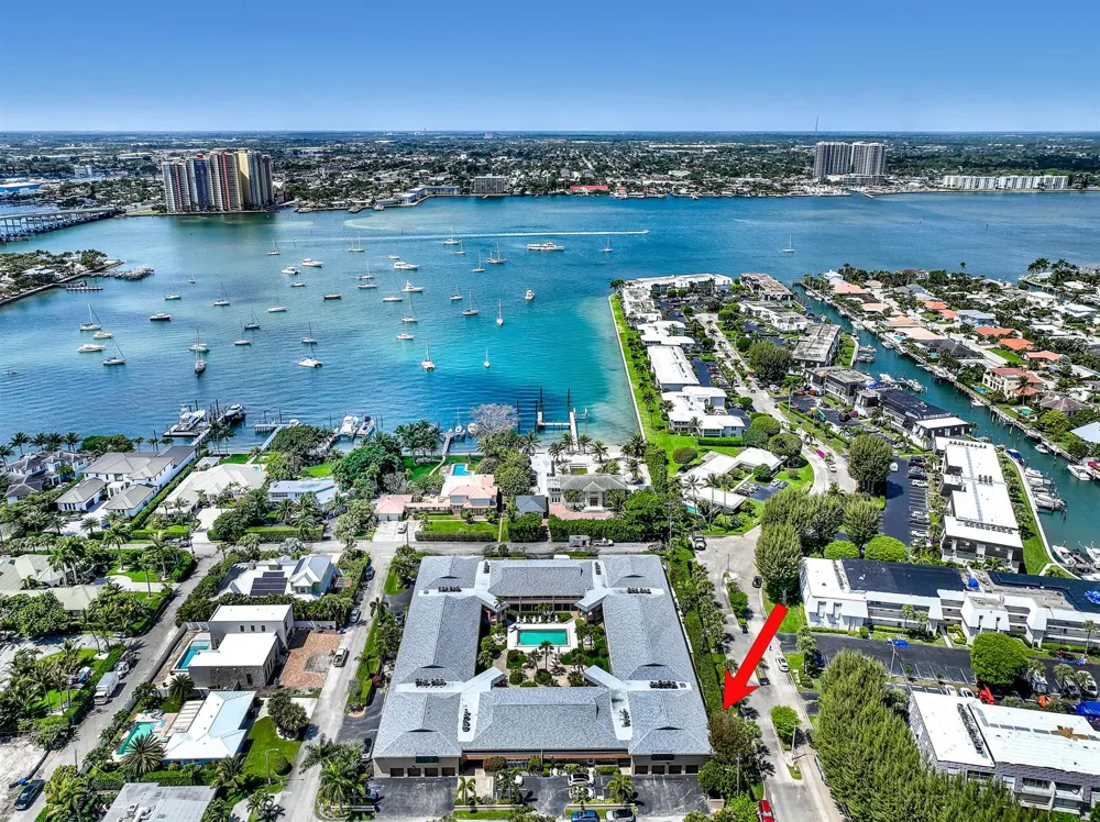 1100 Surf Road #104 Singer Island, FL 33404