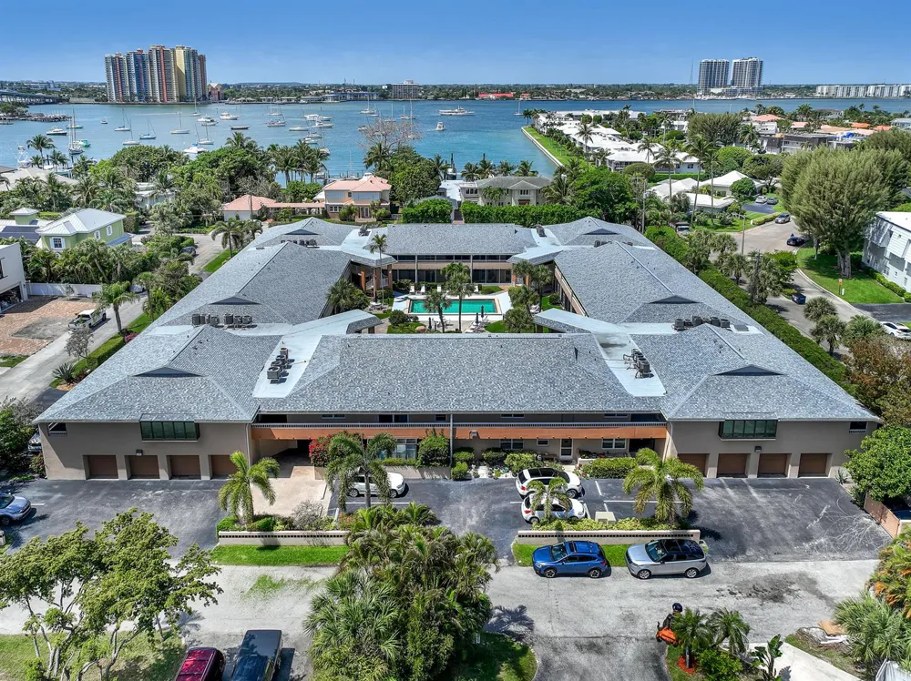 1100 Surf Road #104 Singer Island, FL 33404
