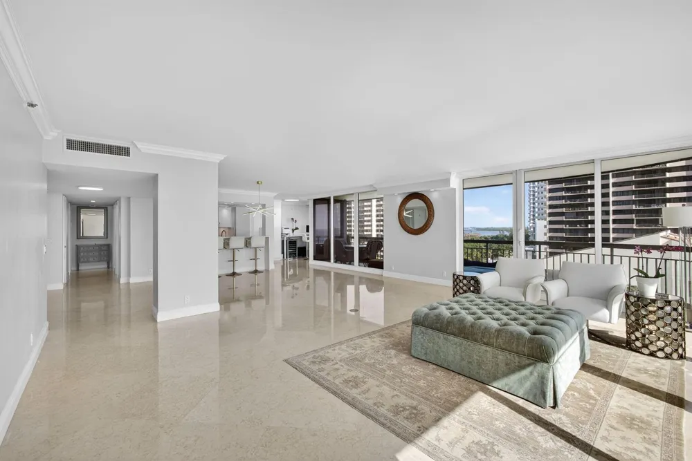 4000 Ocean Drive #701 Singer Island, FL 33404