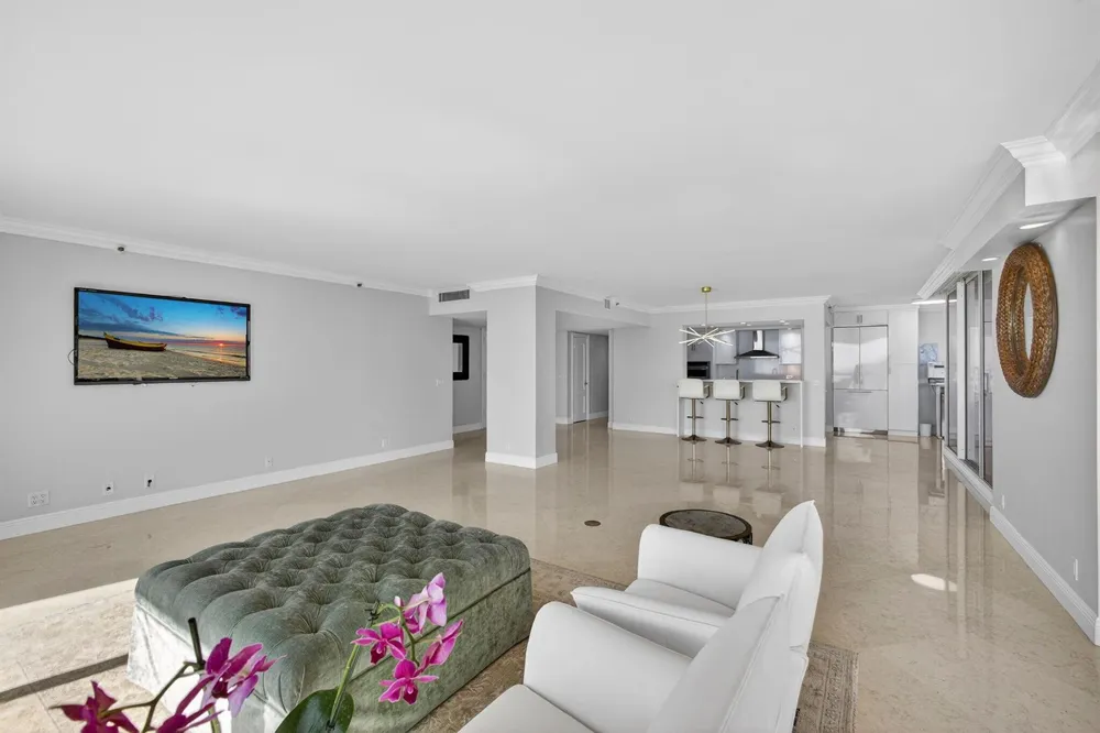 4000 Ocean Drive #701 Singer Island, FL 33404
