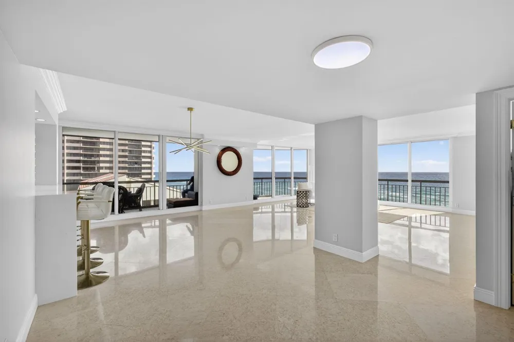 4000 Ocean Drive #701 Singer Island, FL 33404