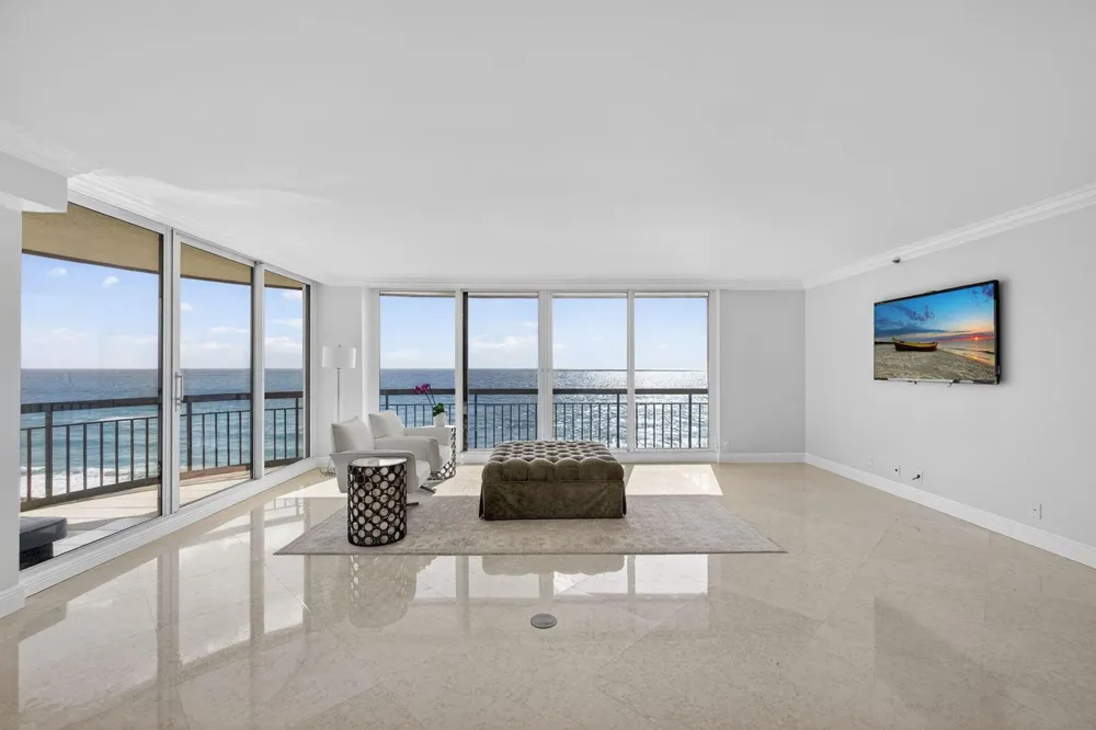4000 Ocean Drive #701 Singer Island, FL 33404