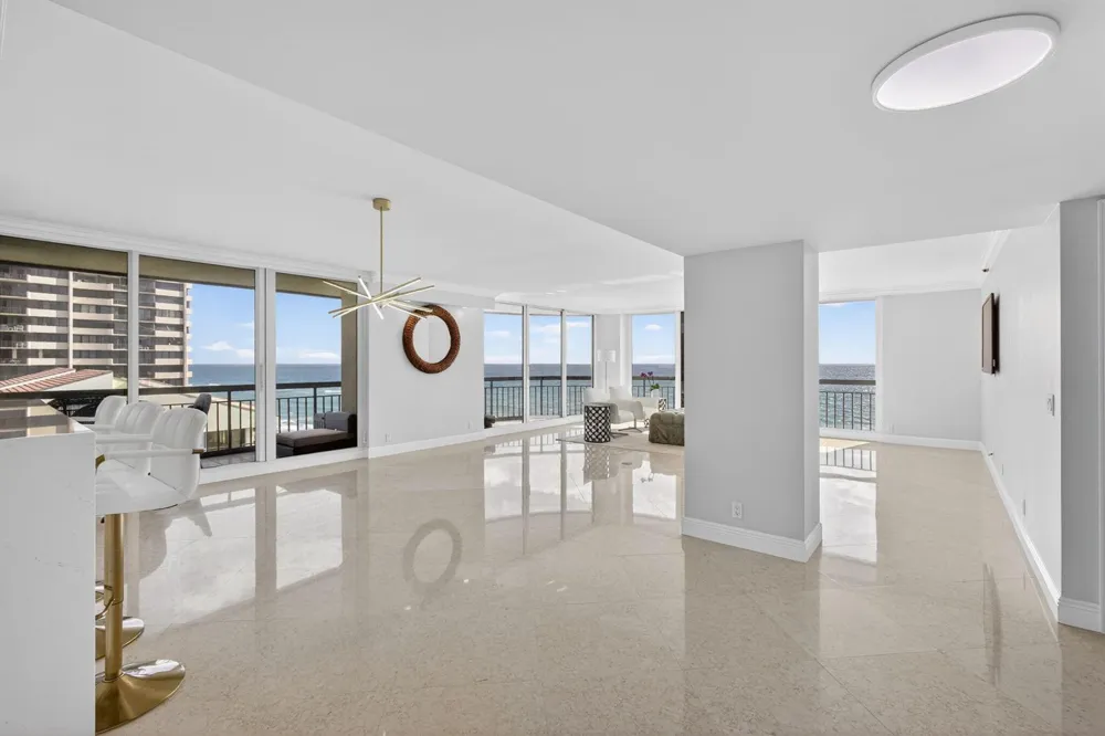 4000 Ocean Drive #701 Singer Island, FL 33404