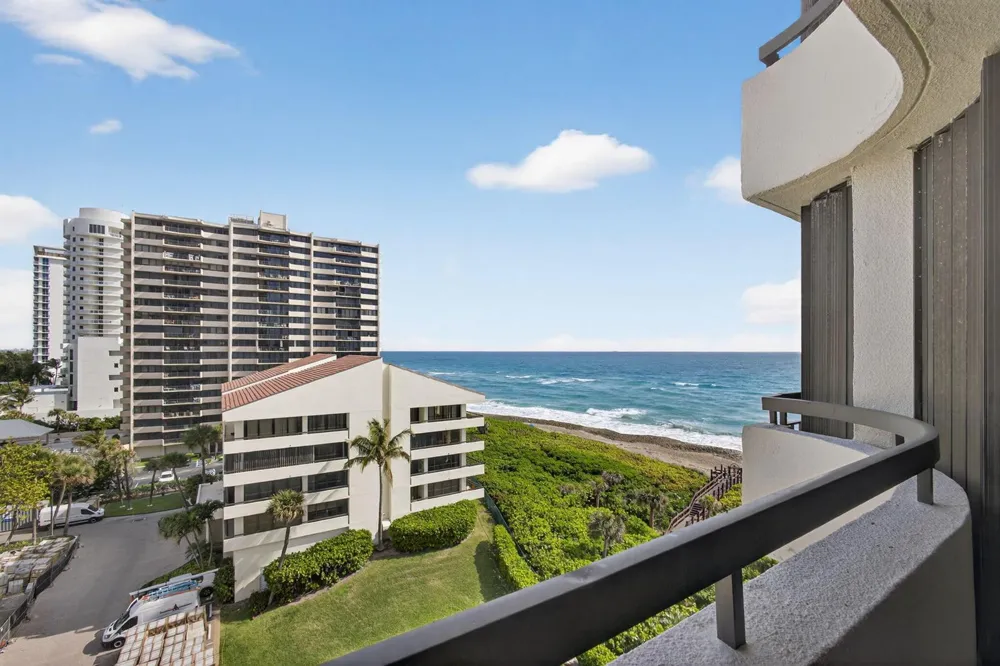 4000 Ocean Drive #701 Singer Island, FL 33404