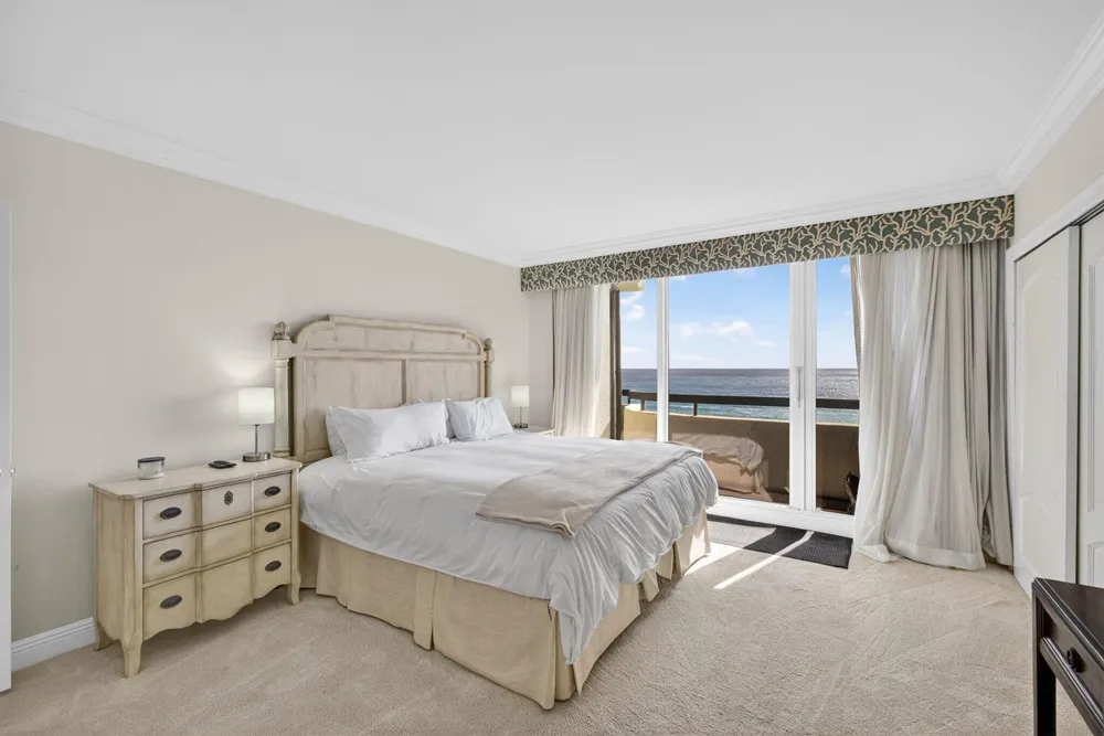 4000 Ocean Drive #701 Singer Island, FL 33404