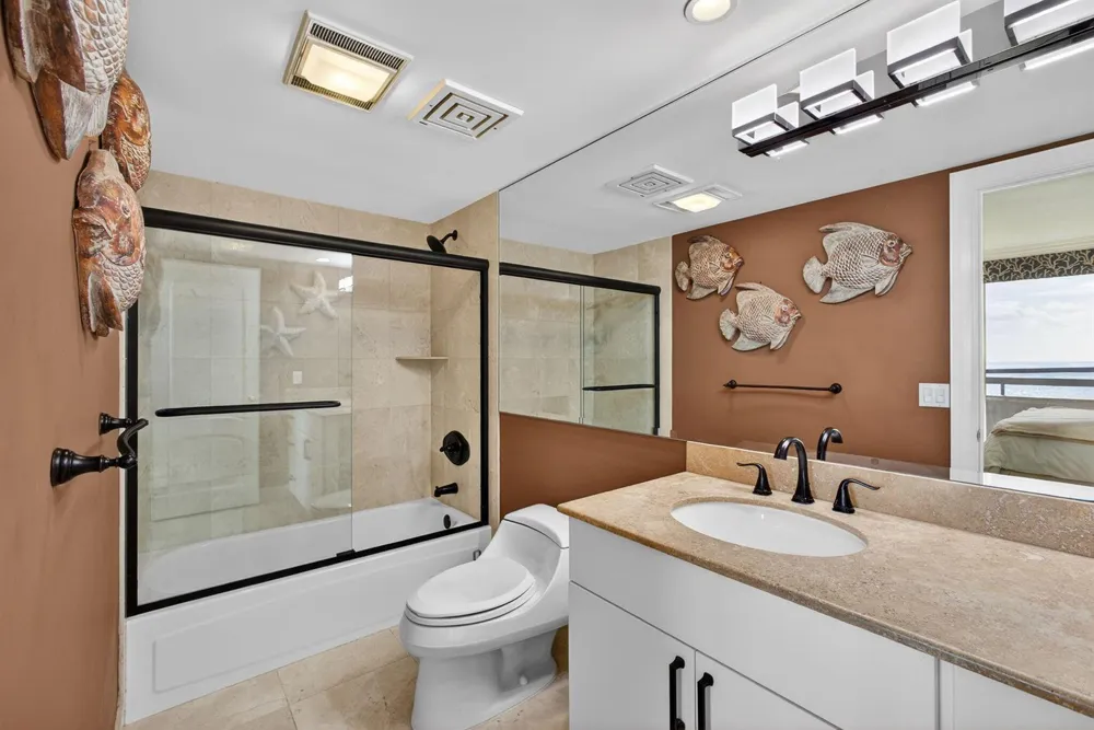 4000 Ocean Drive #701 Singer Island, FL 33404
