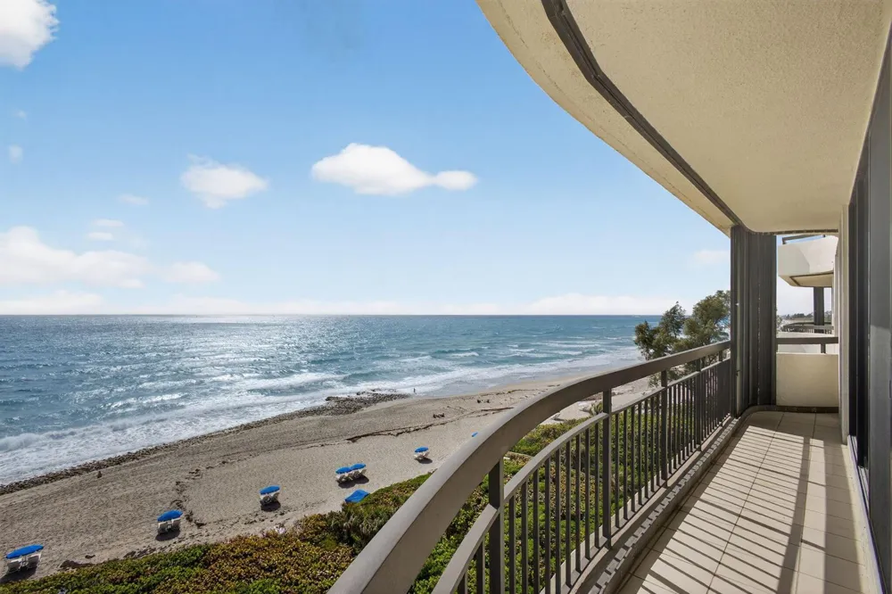 4000 Ocean Drive #701 Singer Island, FL 33404