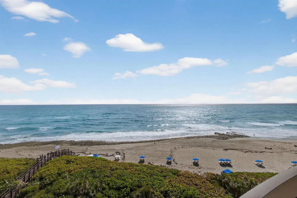 4000 Ocean Drive #701 Singer Island, FL 33404