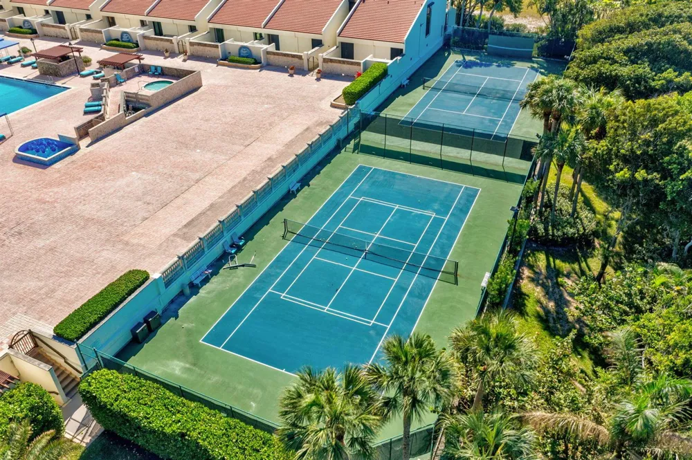 4000 Ocean Drive #701 Singer Island, FL 33404