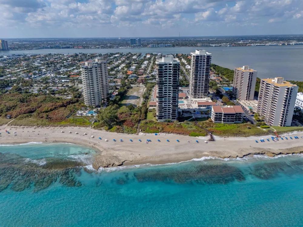 4000 Ocean Drive #701 Singer Island, FL 33404