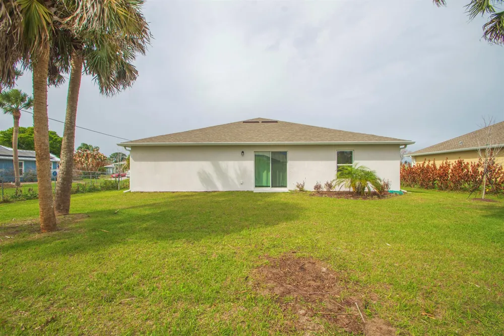 450 Kendall Avenue Sebastian, FL 32958