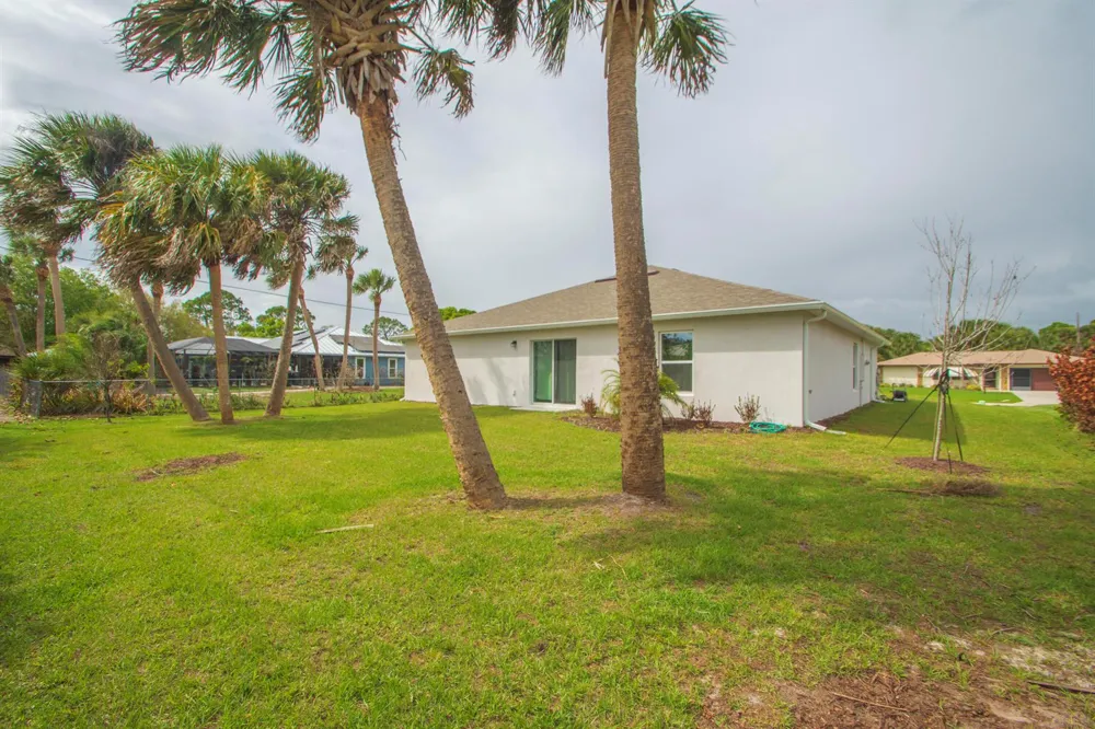 450 Kendall Avenue Sebastian, FL 32958