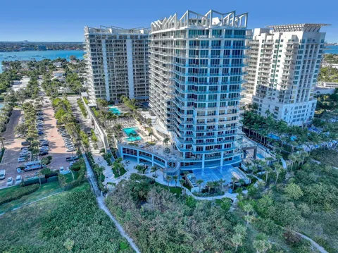 3100 Ocean Drive #H-1703