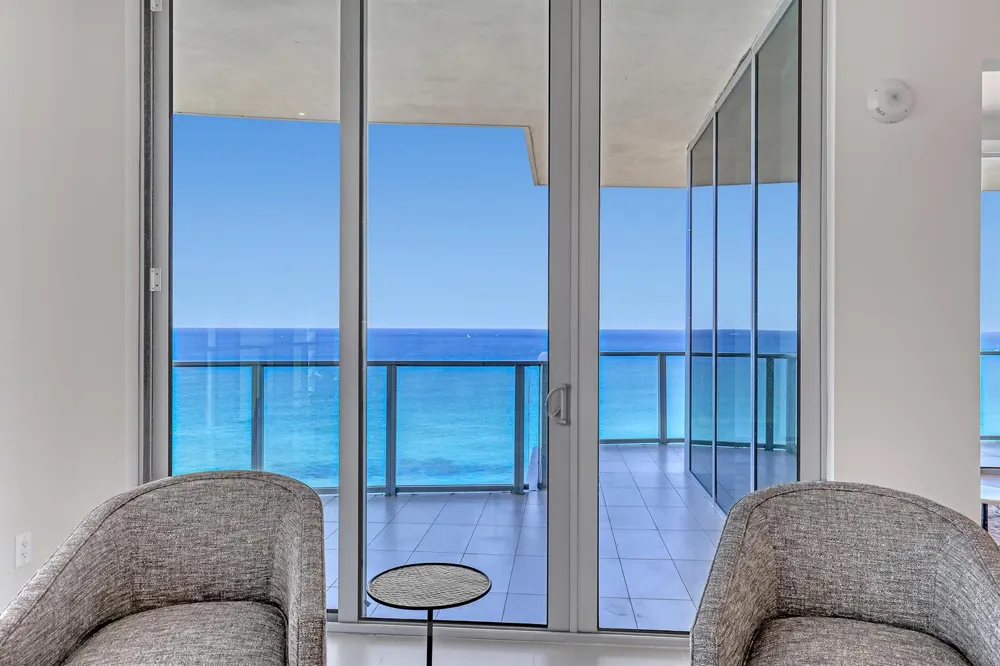 3100 Ocean Drive #H-1703 Riviera Beach, FL 33404
